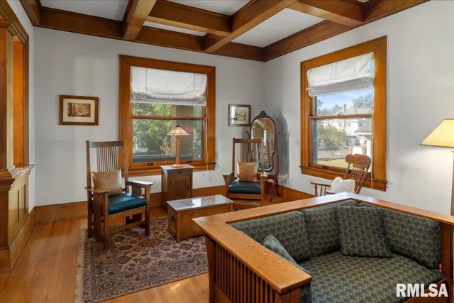 $230,000 | 216 West Poplar Street, Harrisburg, IL 62946