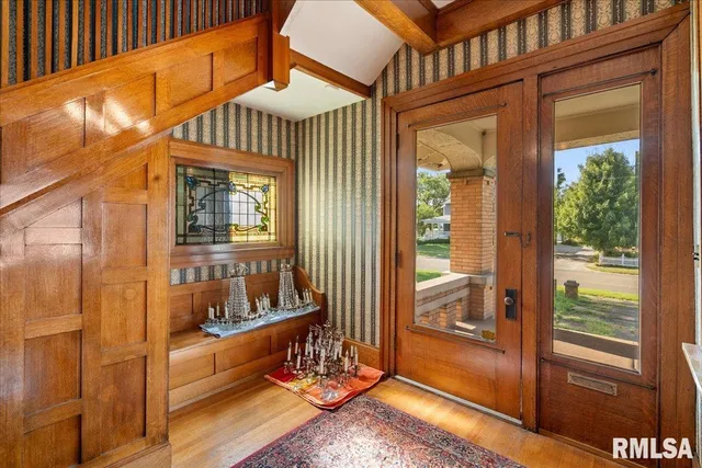 $230,000 | 216 West Poplar Street, Harrisburg, IL 62946