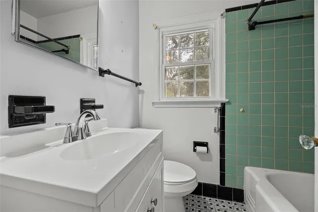 $169,000 | 719 Northwest 25th Avenue, Gainesville, FL 32609