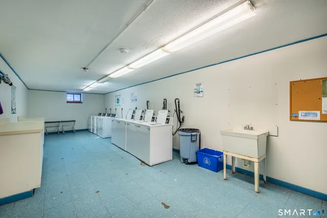 $2,500 | 185 Melba Street, Unit 109, Milford, CT 06460