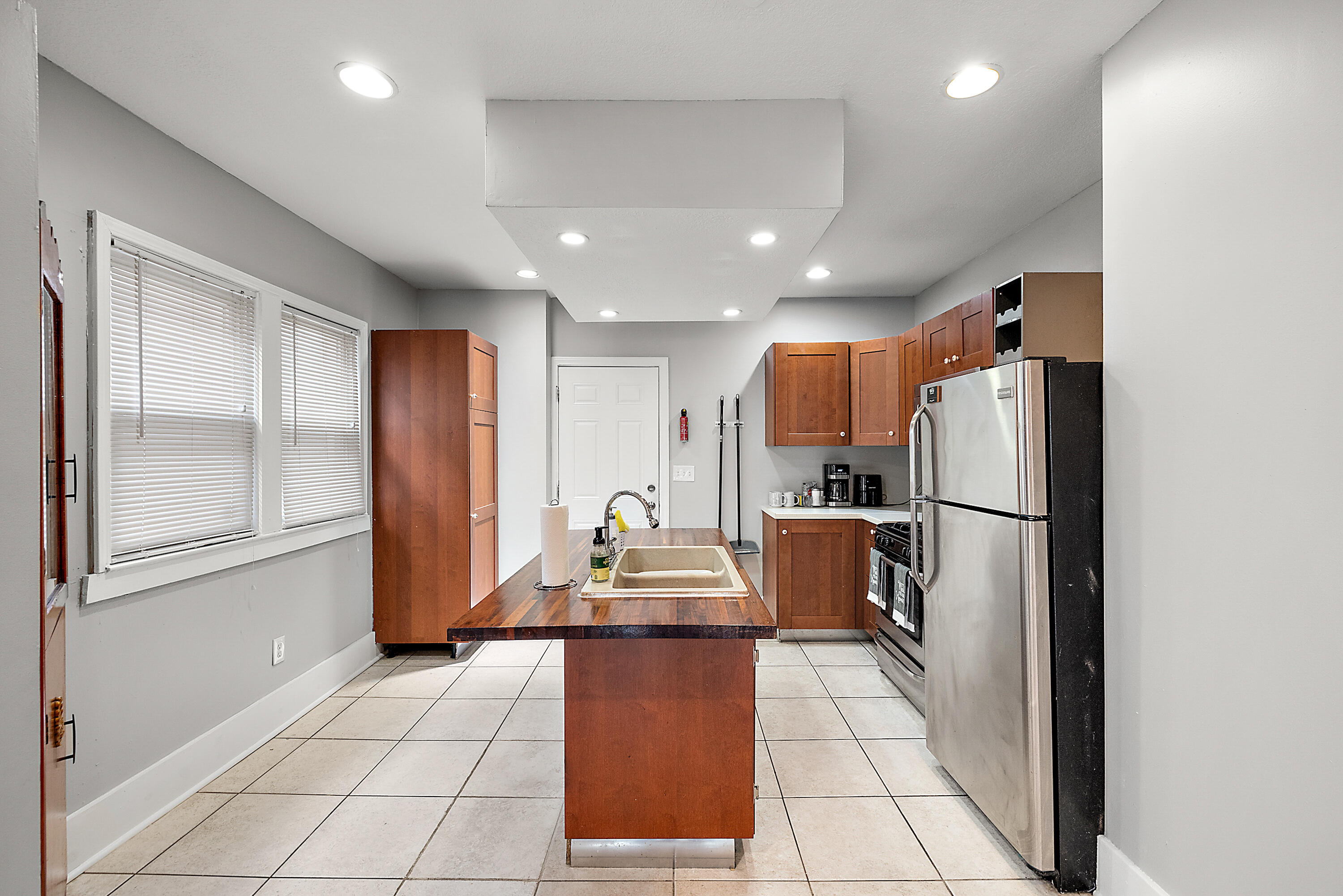 1665 Atkinson Street Detroit, MI 48206 - Photo 27 of 80 039-1665 Atikinson-39
