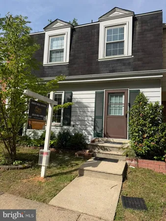 $3,100 | 4902 Van Walbeek Place, Annandale, VA 22003