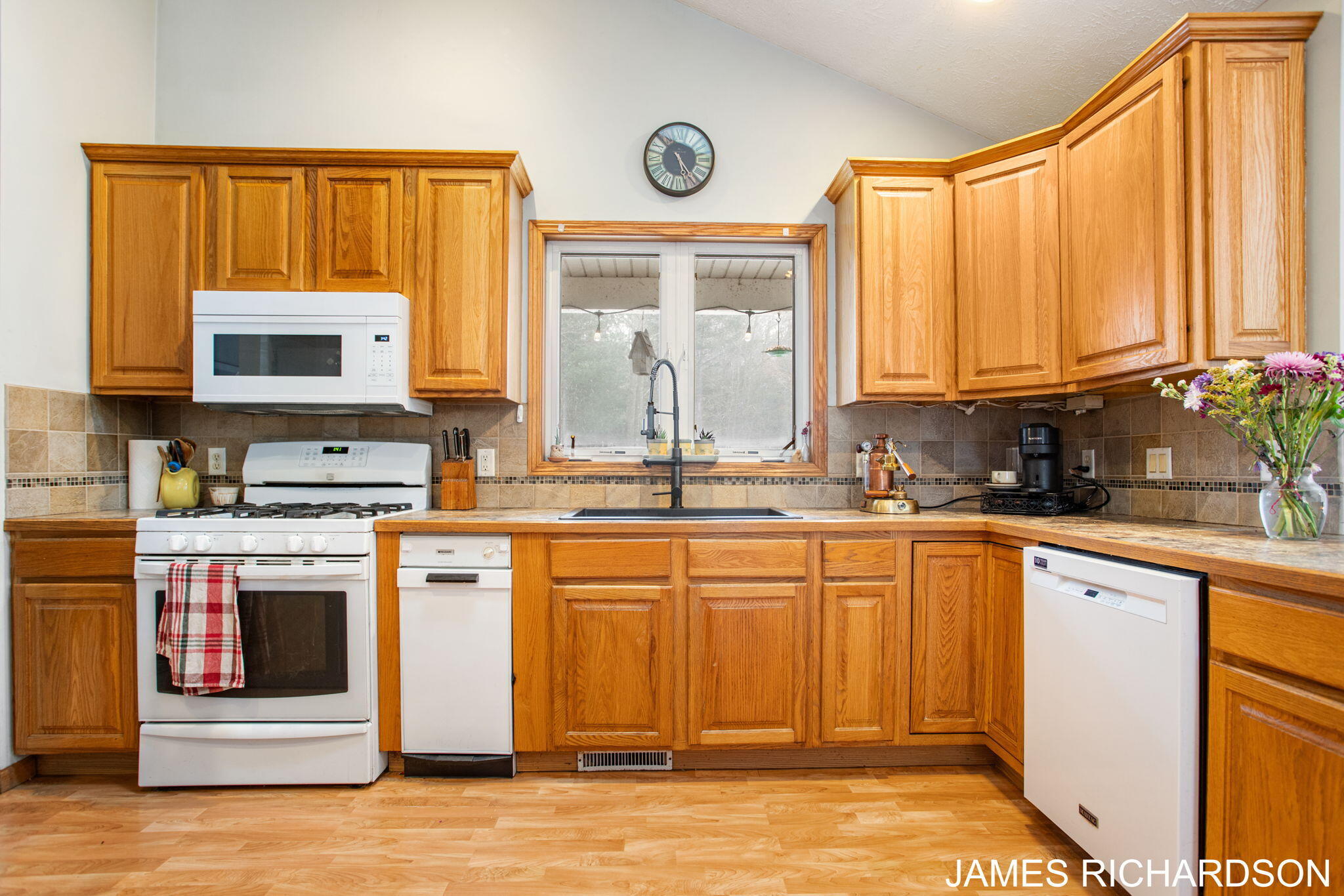 836 East Fruitvale Road Montague, MI 49437 - Photo 7 of 66 44-web-or-mls-836-e-fruitvale-rd