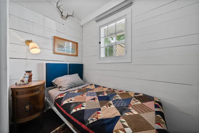 $1,650 | 163 North Lakeshore Drive, Fontana, WI 53125