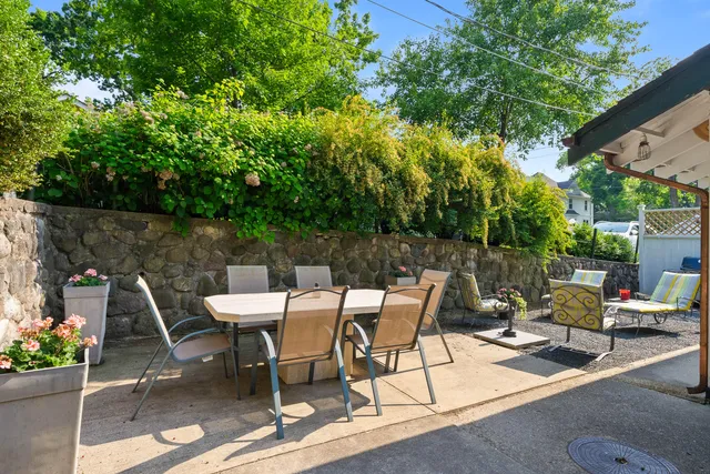 $1,650 | 163 North Lakeshore Drive, Fontana, WI 53125