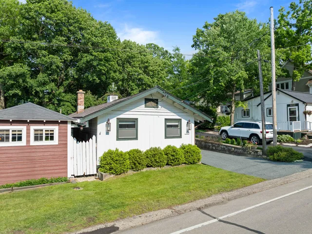 $1,650 | 163 North Lakeshore Drive, Fontana, WI 53125