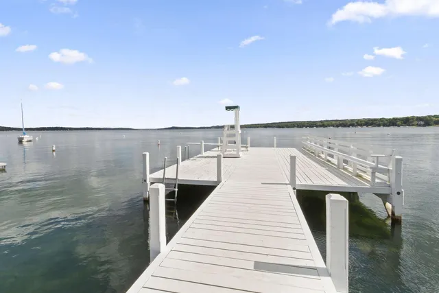 $1,650 | 163 North Lakeshore Drive, Fontana, WI 53125