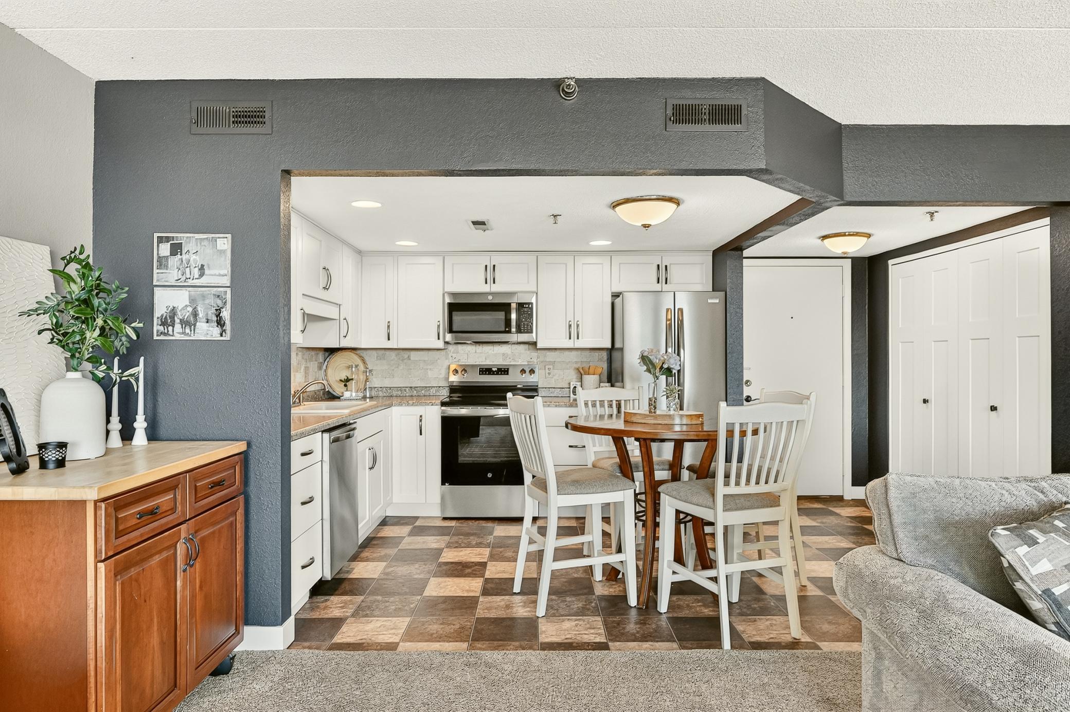 625 19th Street Northwest, Unit 802 Rochester, MN 55901 - Photo 4 of 28