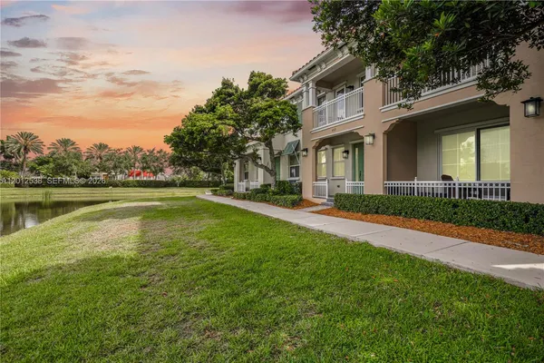 $3,600 | 4025 Cascada Circle, Unit 4025, Cooper City, FL 33024