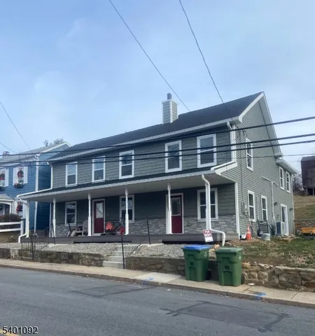 $2,400 | 116 Washington Street, Stewartsville, NJ 08886