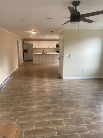 $2,400 | 116 Washington Street, Stewartsville, NJ 08886