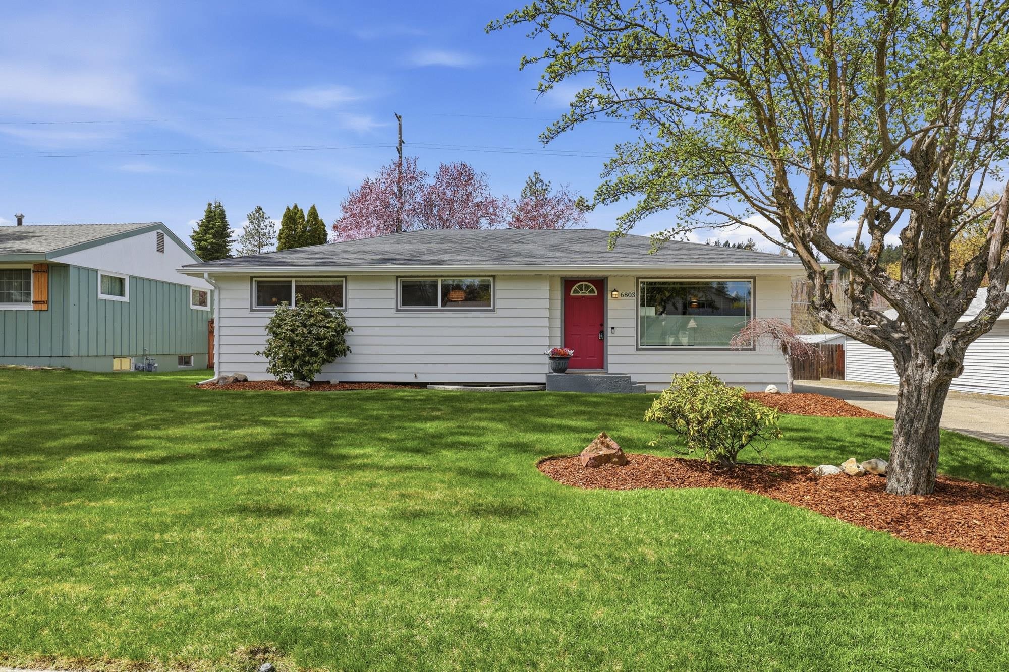 6803 North Adams Street Spokane, WA 99208 - Photo 2 of 41