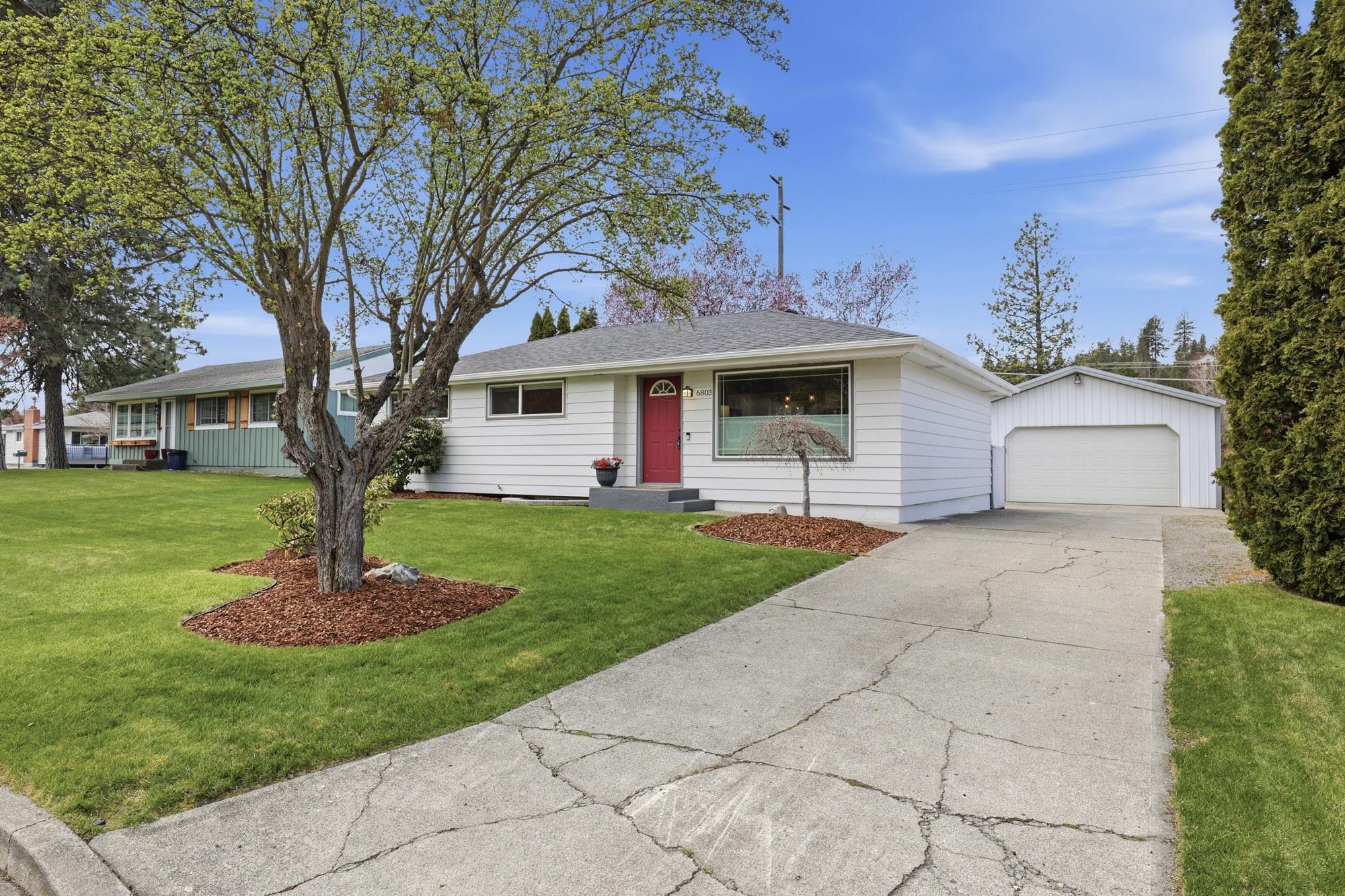 6803 North Adams Street Spokane, WA 99208 - Photo 3 of 41