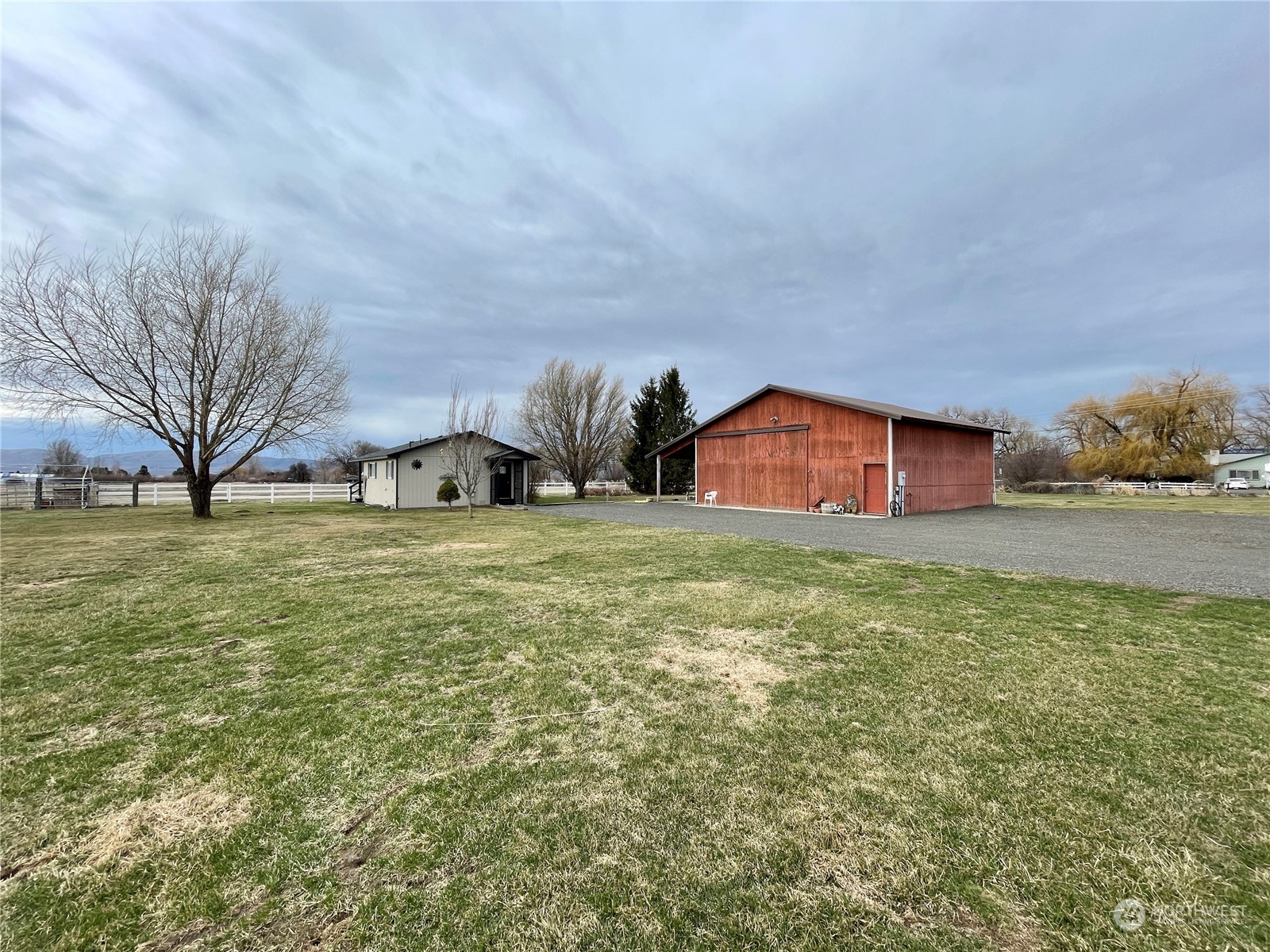 60 Watson Road Ellensburg, WA 98926 - Photo 1 of 29 Gallery Image 1