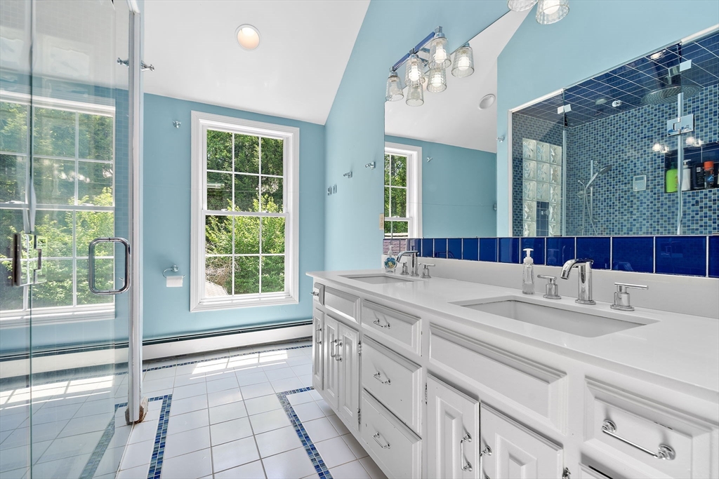 4 Dix Road Franklin, MA 02038 - Photo 25 of 39