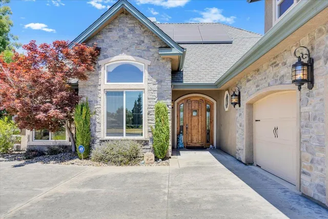 $898,000 | 2491 Oak Creek Drive, Unit 1, Copperopolis, CA 95228