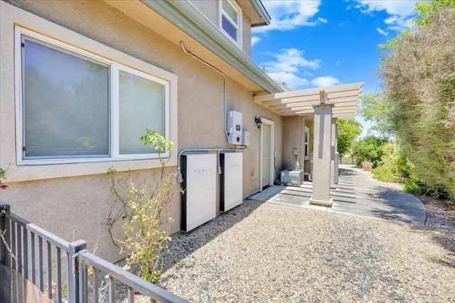 $898,000 | 2491 Oak Creek Drive, Unit 1, Copperopolis, CA 95228