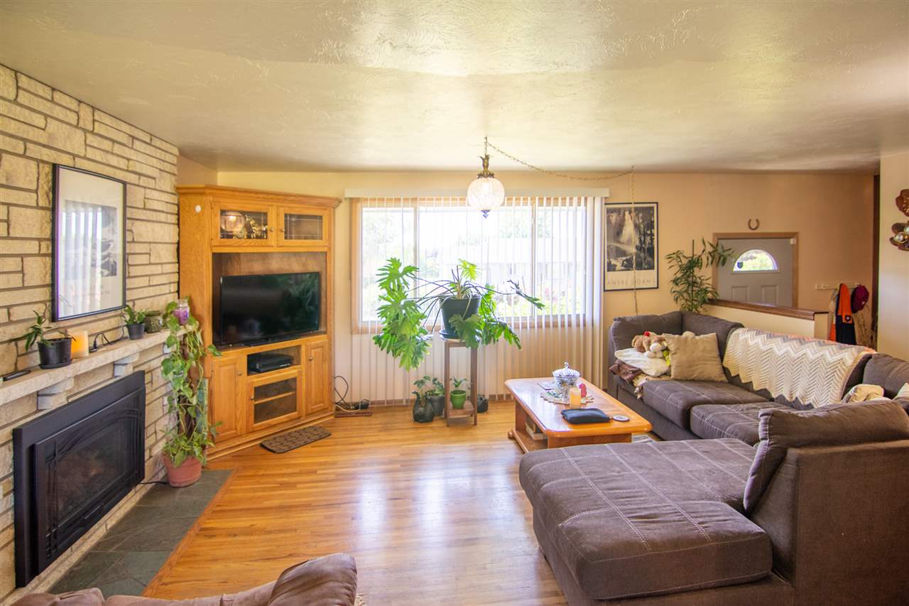 1222 North Vista Road Spokane Valley, WA 99212 - Photo 3 of 20 Gallery Image 3