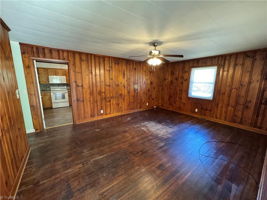 1460 Byrd Ridge Road North Wilkesboro, NC 28659 - Photo 11 of 26
