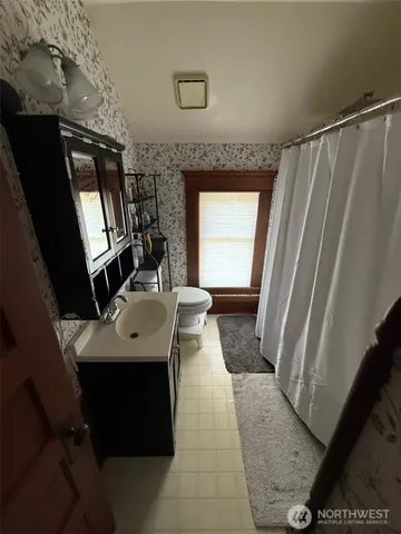 $2,050,000 | 2870 East Bakerview Road, Bellingham, WA 98226