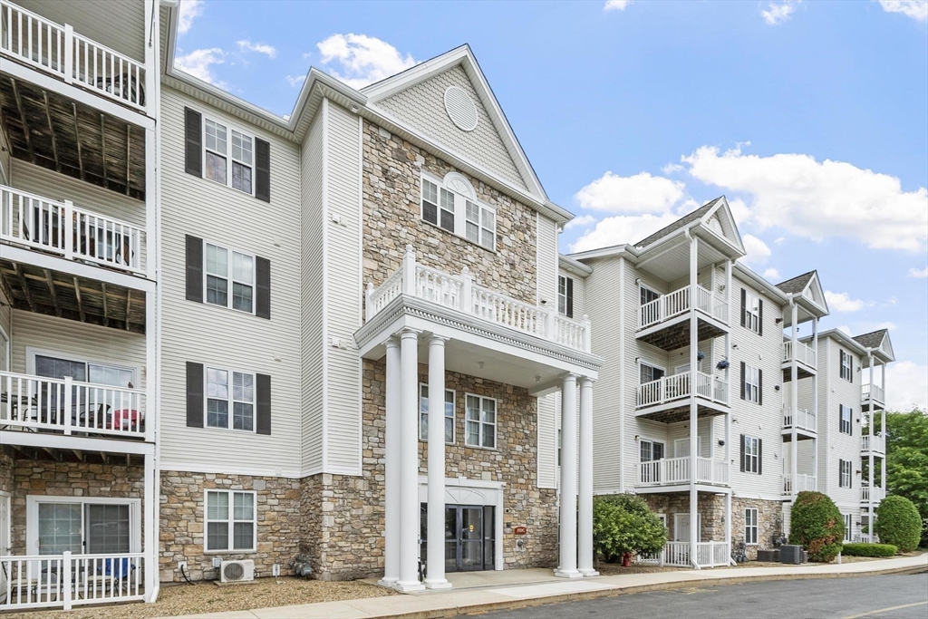 23 Hampshire Road, Unit 414 Methuen, MA 01844 - Photo 23 of 31