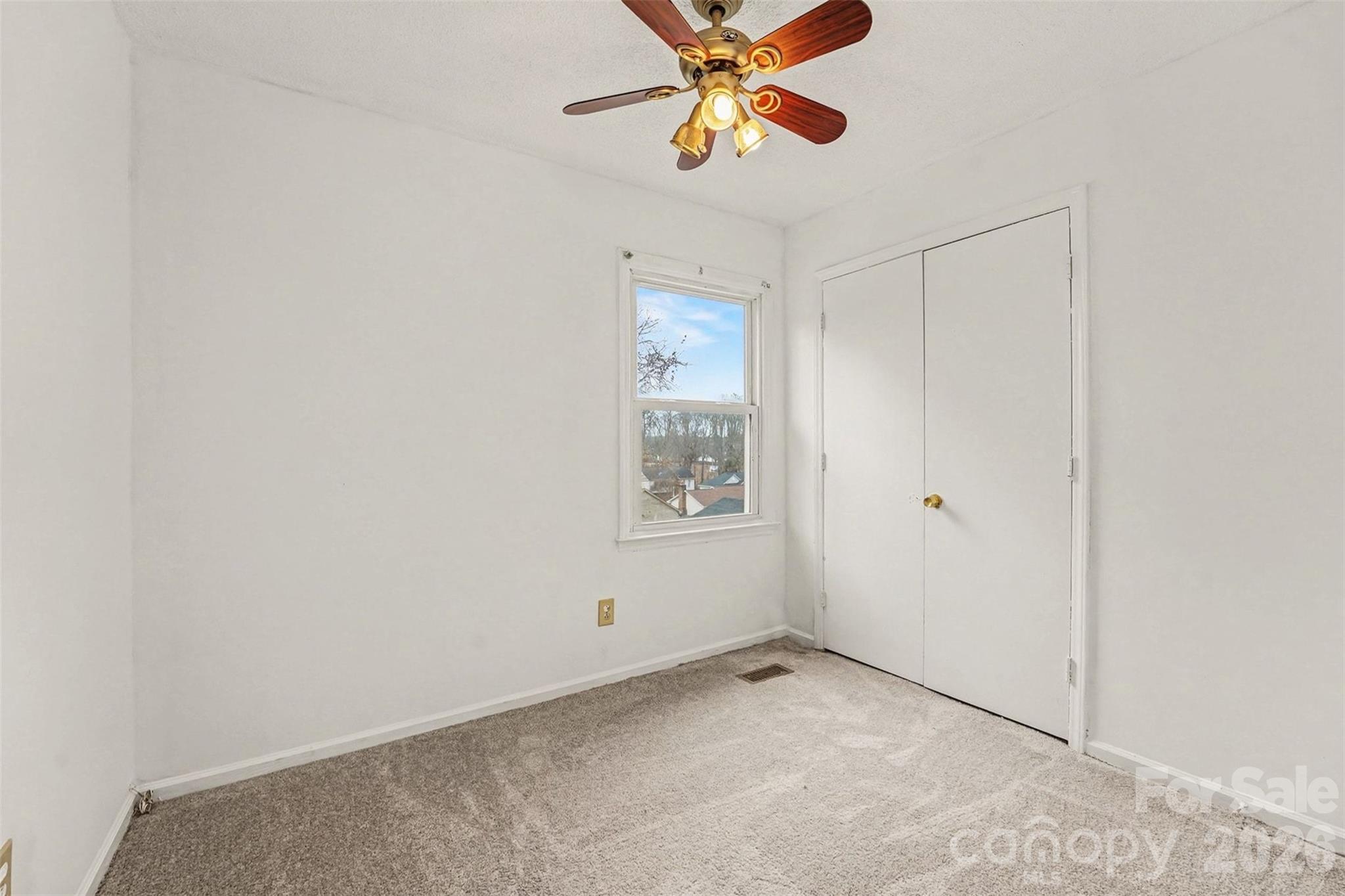 5609 Beaconsfield Road Charlotte, NC 28214 - Photo 23 of 33