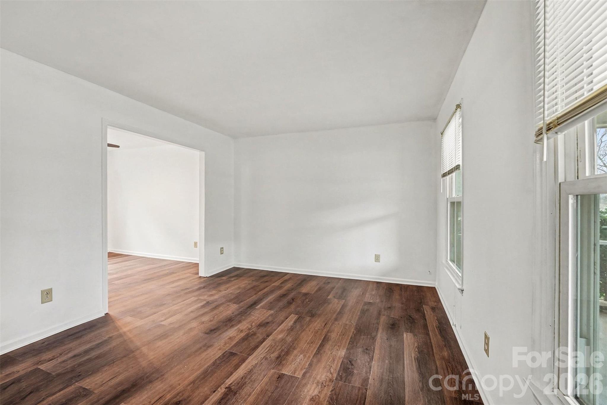 5609 Beaconsfield Road Charlotte, NC 28214 - Photo 7 of 33