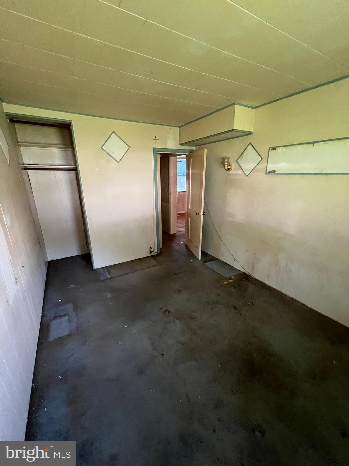 4927 Wilbur Avenue Baltimore, MD 21205 - Photo 13 of 18 a view of empty room