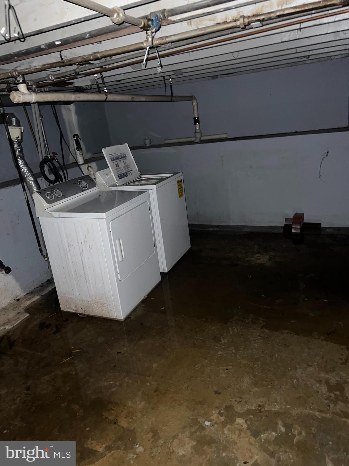 4927 Wilbur Avenue Baltimore, MD 21205 - Photo 18 of 18 a close view of sink