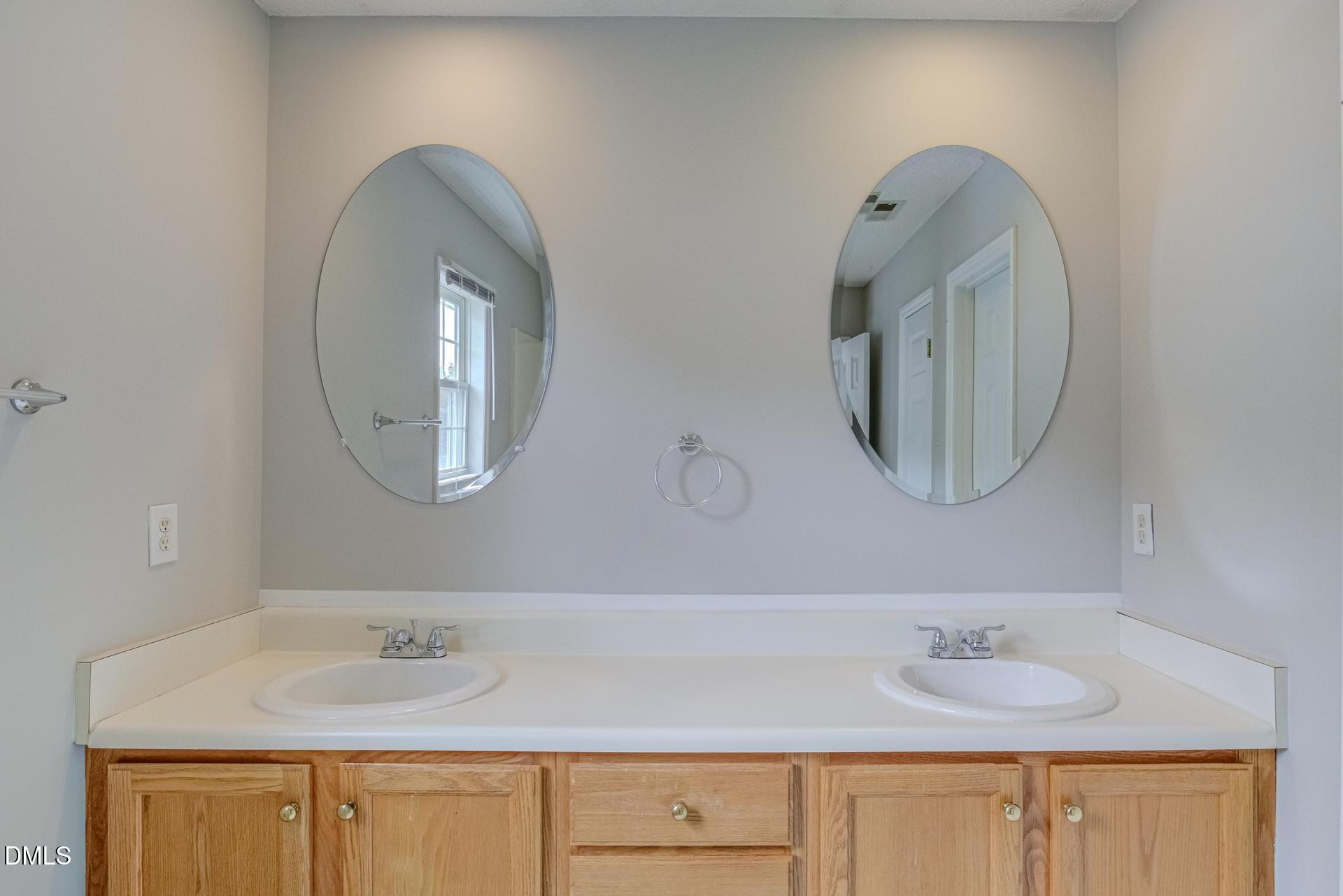 4636 Vendue Range Drive Raleigh, NC 27604 - Photo 20 of 34 4636-Vendue-Range-22