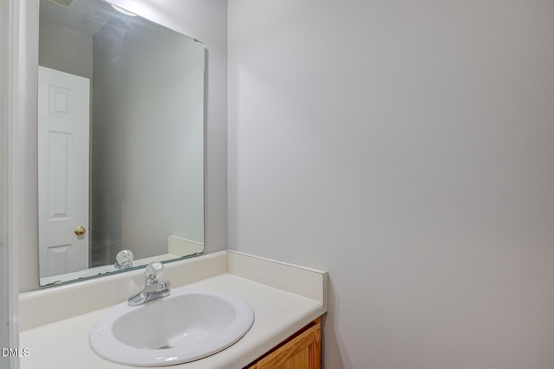 4636 Vendue Range Drive Raleigh, NC 27604 - Photo 6 of 34 4636-Vendue-Range-8