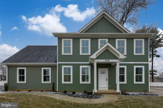 $575,000 | 520 Woodcrest Avenue, Lititz, PA 17543