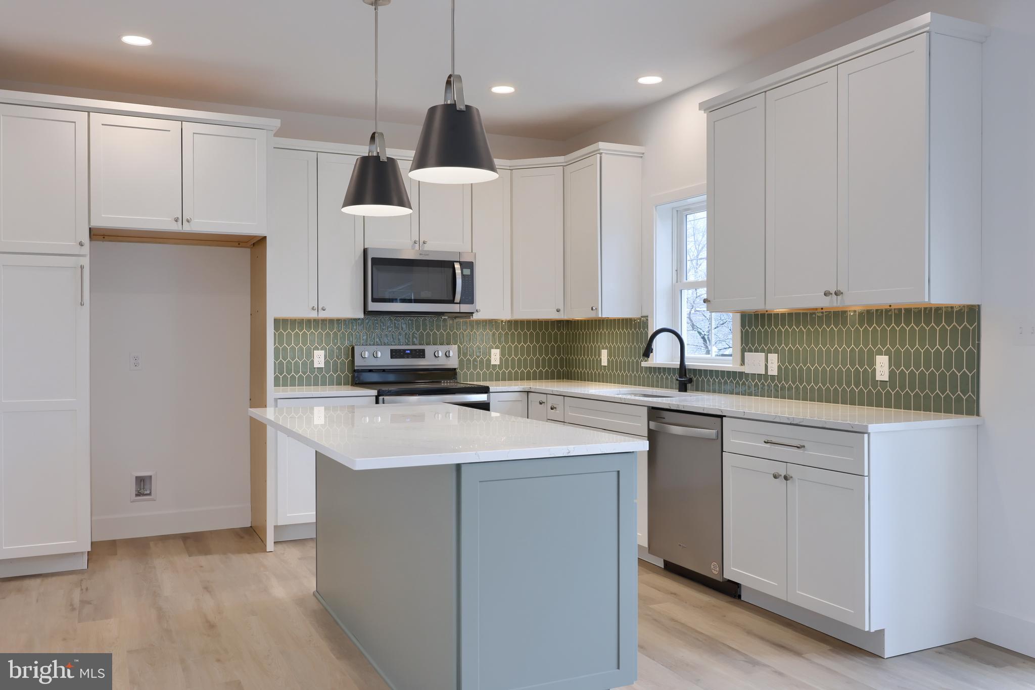 520 Woodcrest Avenue Lititz, PA 17543 - Photo 15 of 51