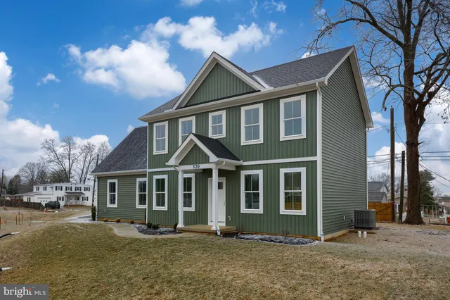 $575,000 | 520 Woodcrest Avenue, Lititz, PA 17543