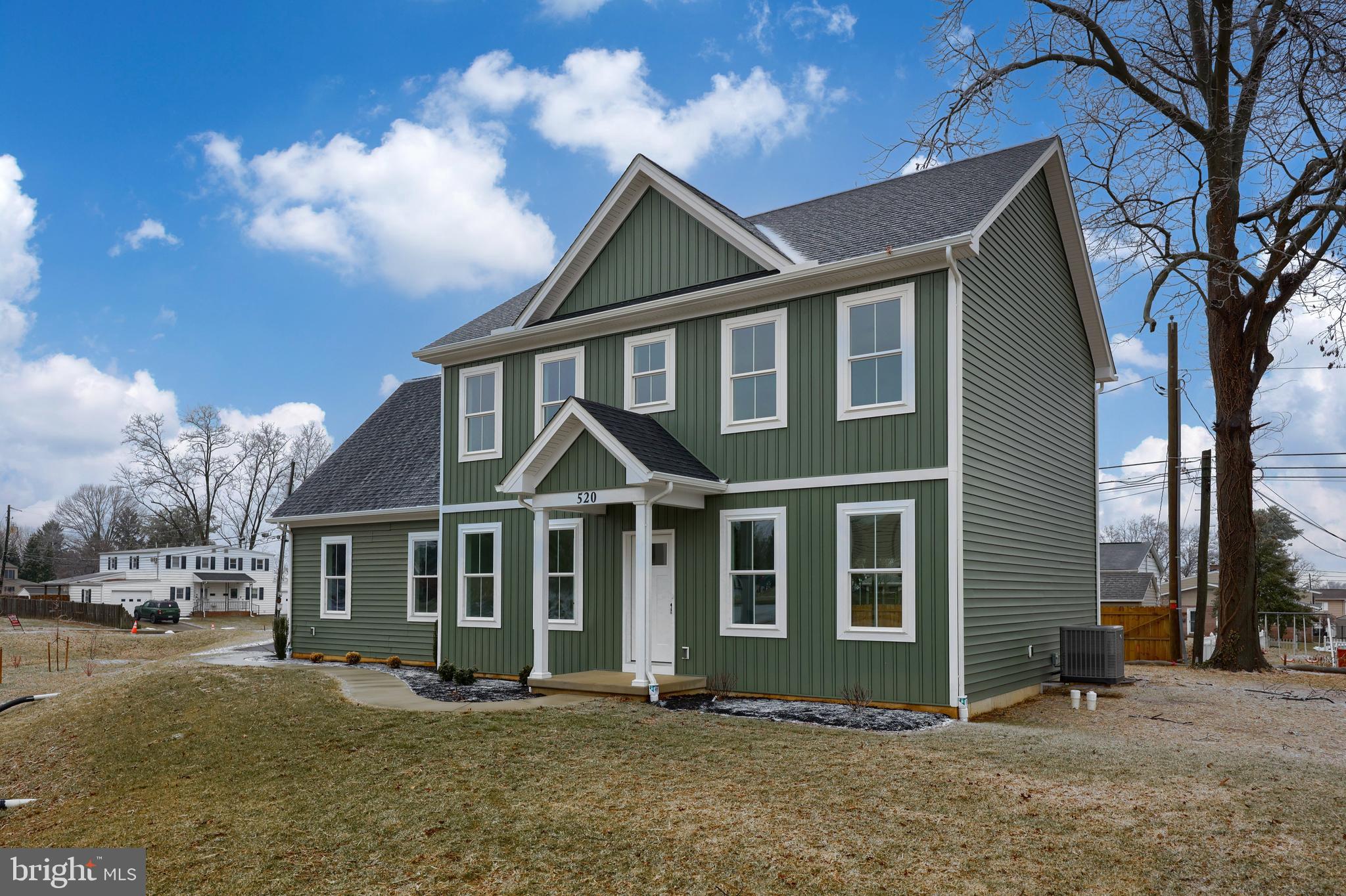 520 Woodcrest Avenue Lititz, PA 17543 - Photo 2 of 51