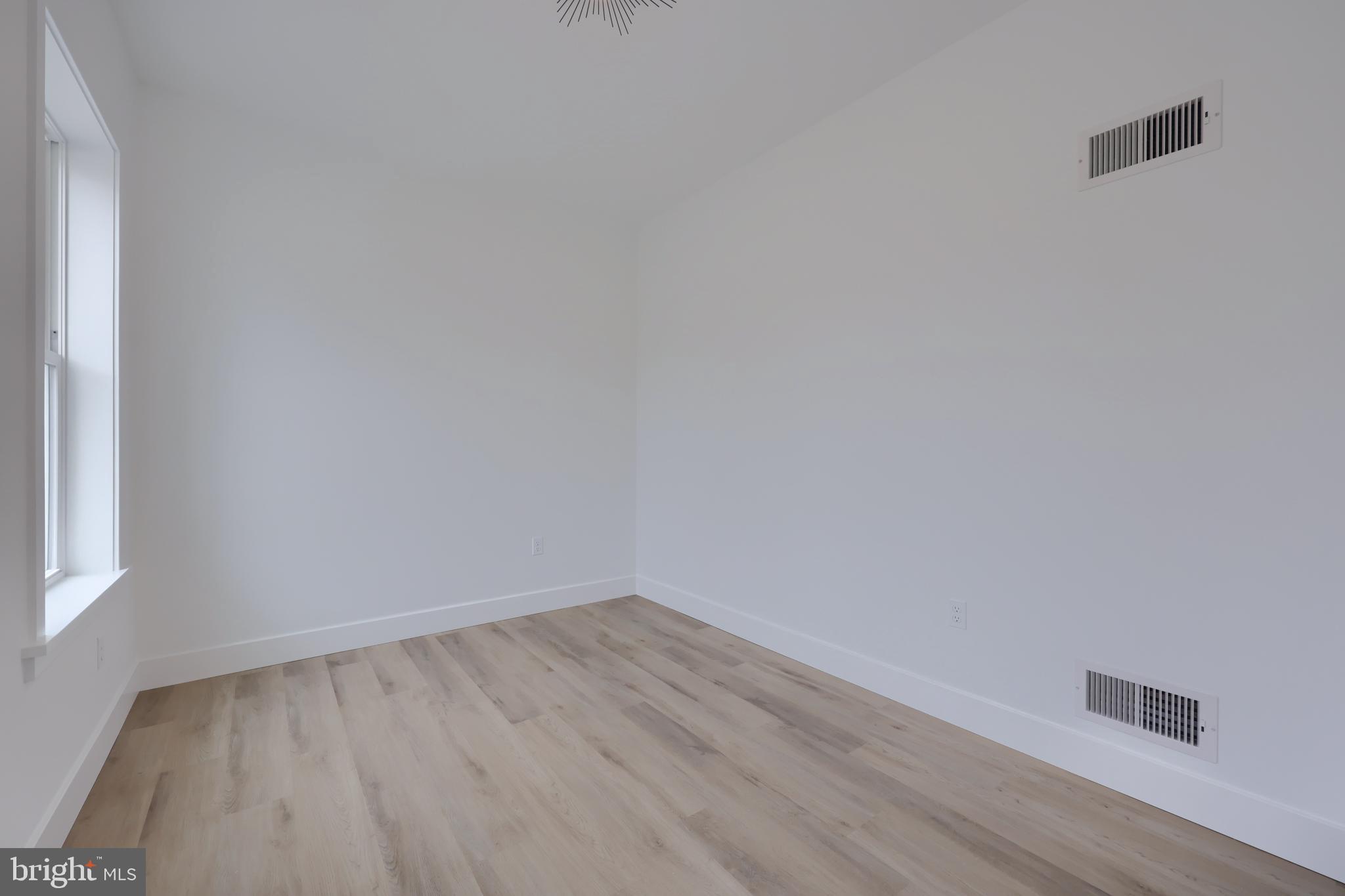 520 Woodcrest Avenue Lititz, PA 17543 - Photo 27 of 51