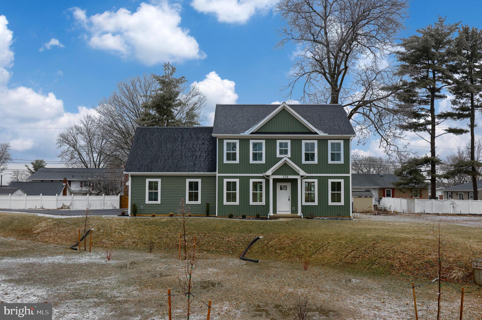 520 Woodcrest Avenue Lititz, PA 17543 - Photo 3 of 51