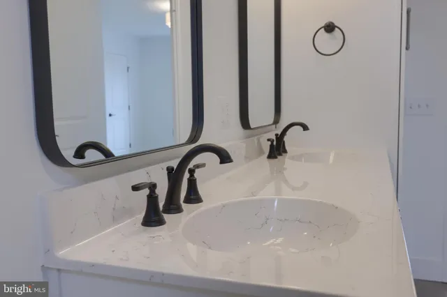 $575,000 | 520 Woodcrest Avenue, Lititz, PA 17543