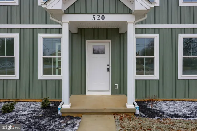 $575,000 | 520 Woodcrest Avenue, Lititz, PA 17543