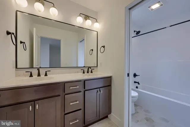 $575,000 | 520 Woodcrest Avenue, Lititz, PA 17543