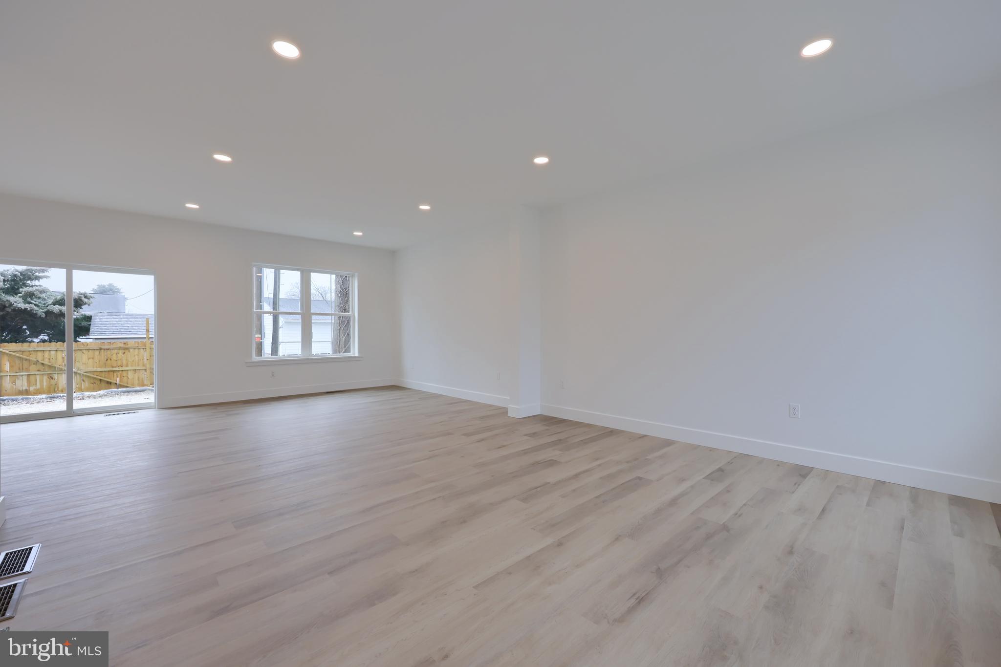 520 Woodcrest Avenue Lititz, PA 17543 - Photo 9 of 51