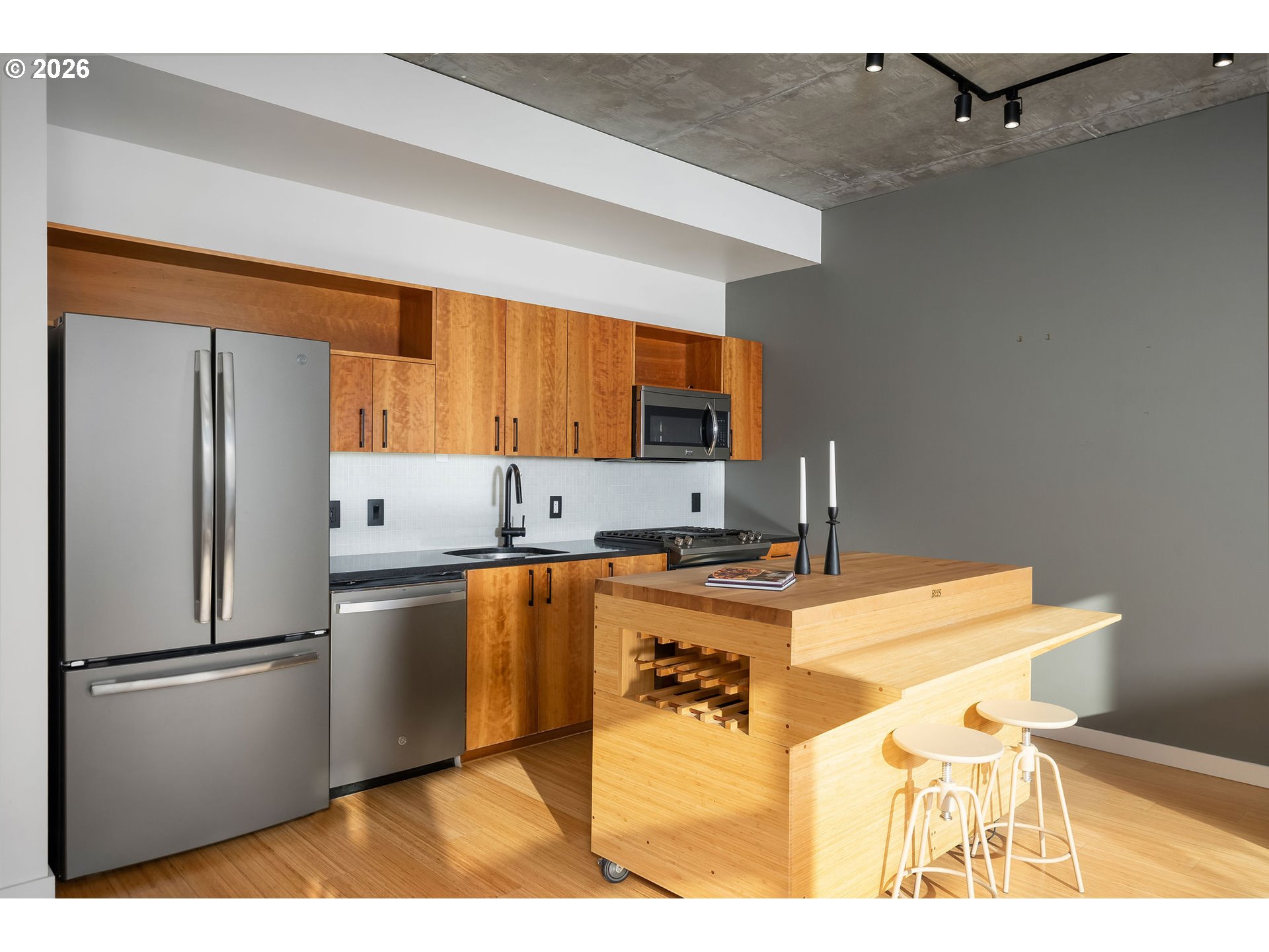 1234 Southwest 18th Avenue, Unit 407 Portland, OR 97205 - Photo 11 of 30