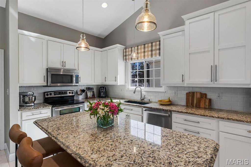 2088 Avalon Ridge Circle Fenton, MO 63026 - Photo 14 of 42