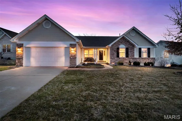 $635,000 | 2088 Avalon Ridge Circle, Fenton, MO 63026