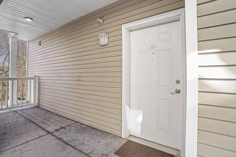 $255,000 | 2660 North Avenue, Unit 117, Bridgeport, CT 06604