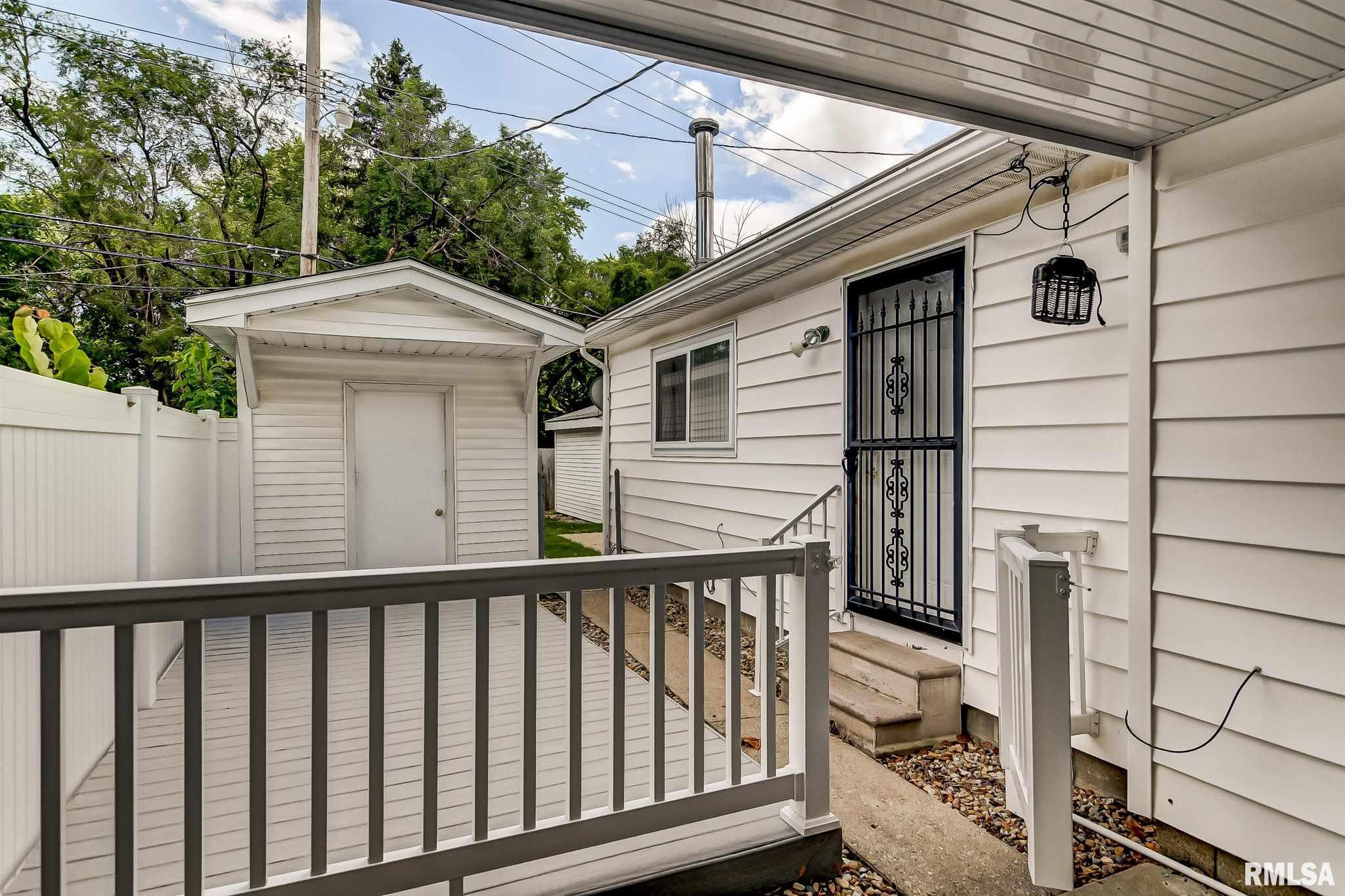 2260 East Watch Avenue Springfield, IL 62702 - Photo 4 of 31 Gallery Image 4