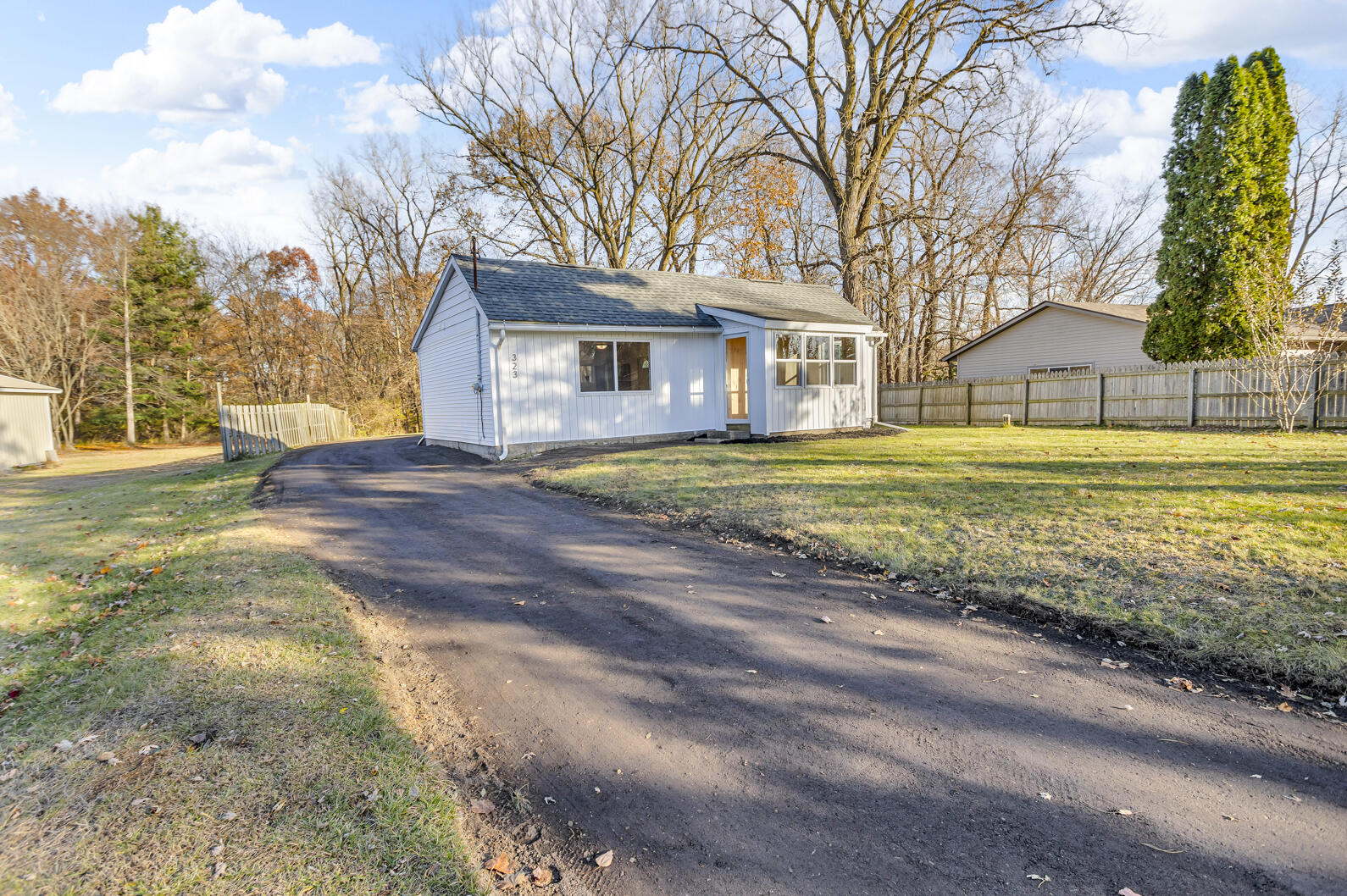 323 Sycamore Street Jackson, MI 49201 - Photo 23 of 31 0N0A9435