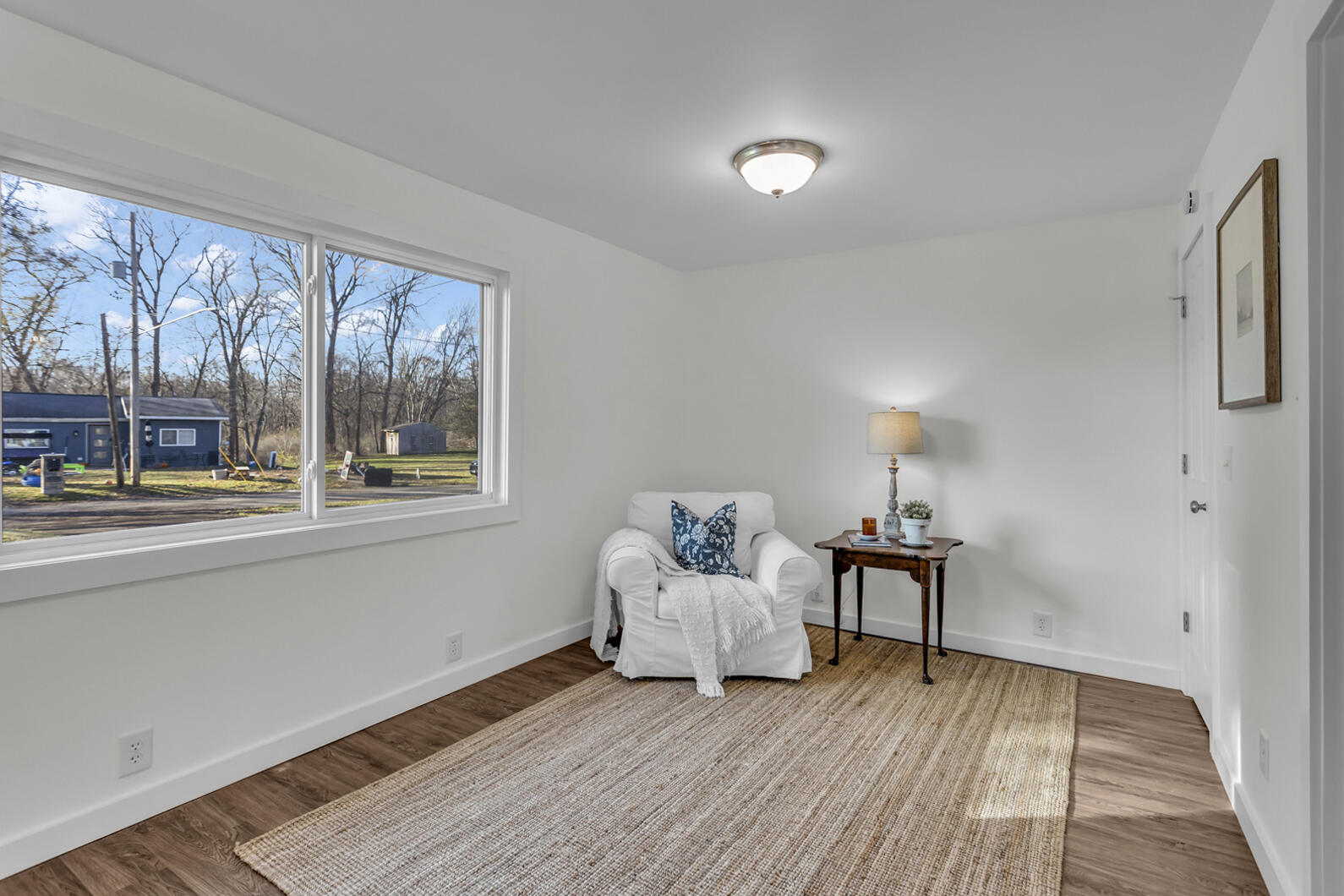 323 Sycamore Street Jackson, MI 49201 - Photo 6 of 31 0N0A9396