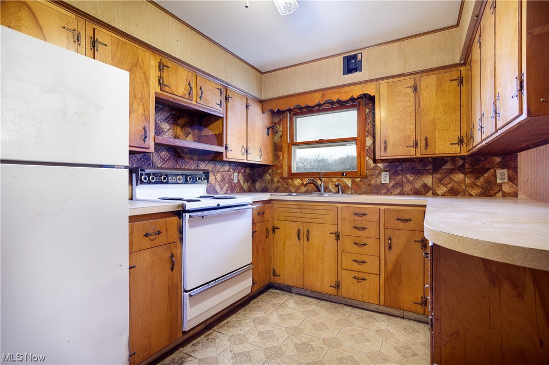 2698 Columbia Road Medina, OH 44256 - Photo 9 of 27 Gallery Image 9