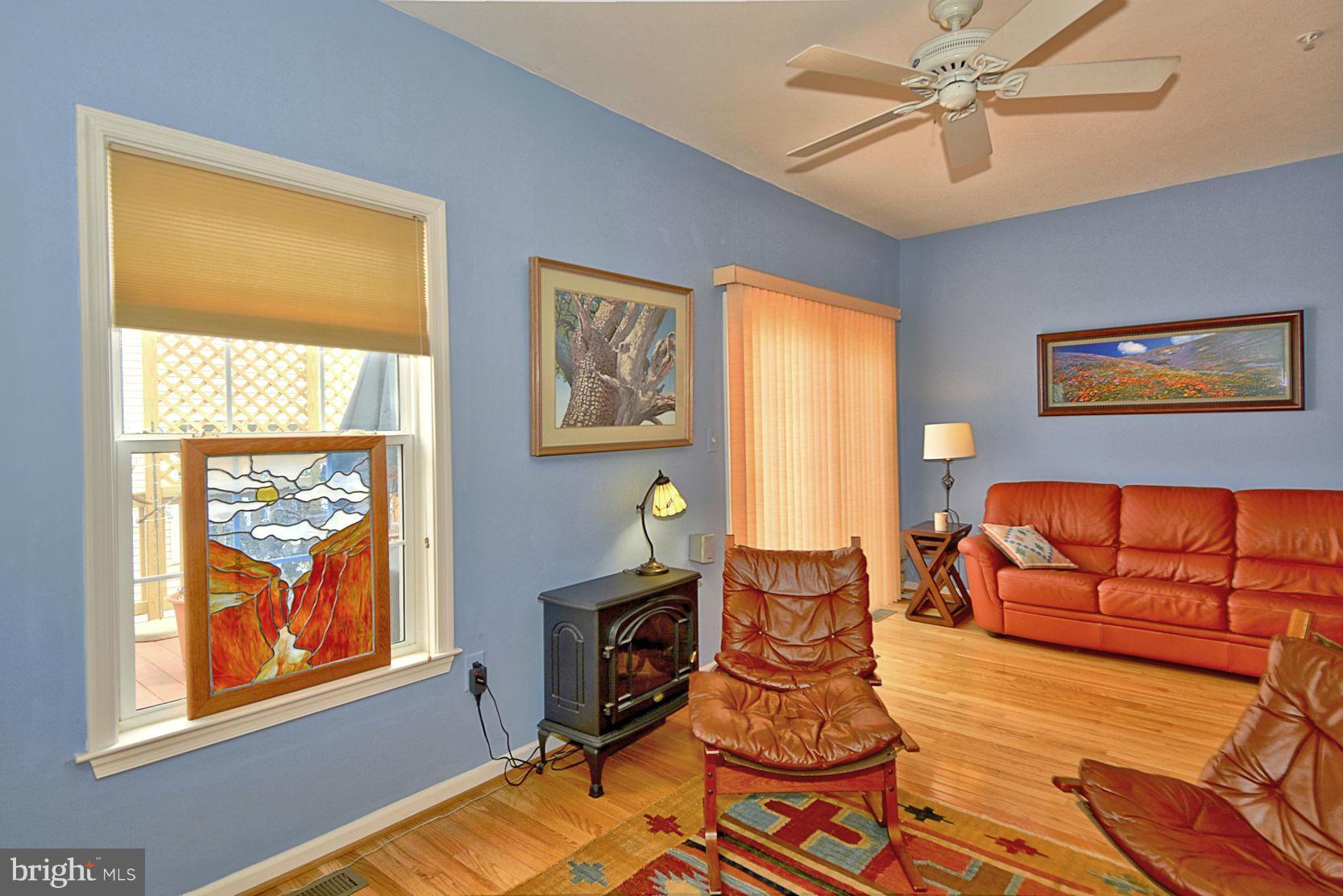 14022 Rockingham Road Germantown, MD 20874 - Photo 3 of 30 Family Room